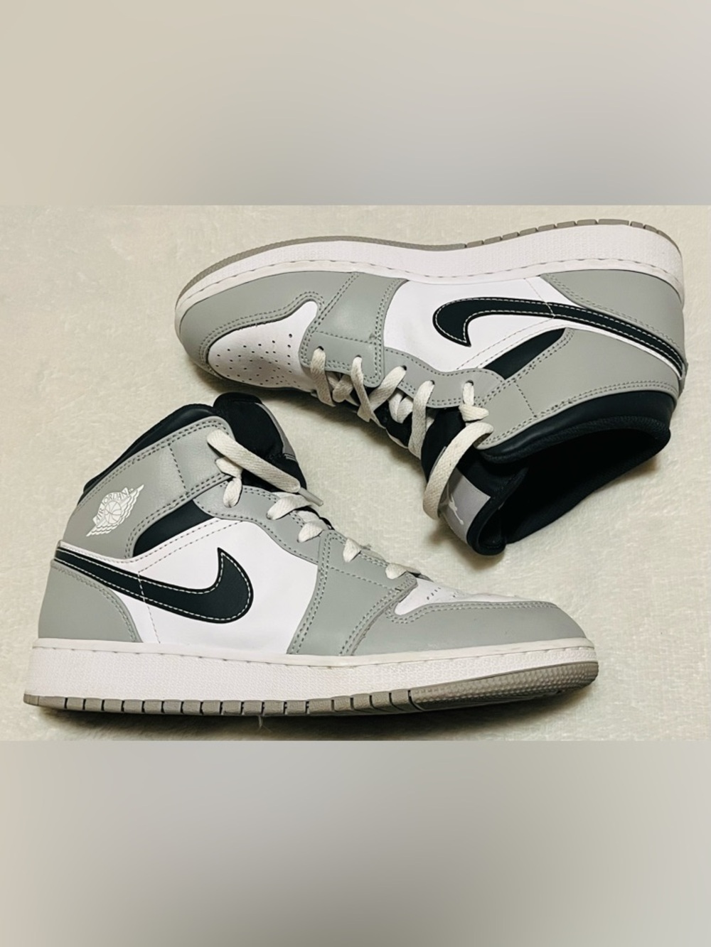 Authentic Jordan “1 Mid” Light Smoke Grey Anthracite Sz. 7Y/ EUR 40
